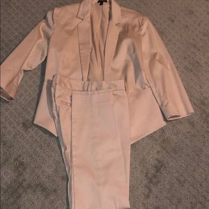Women’s suit